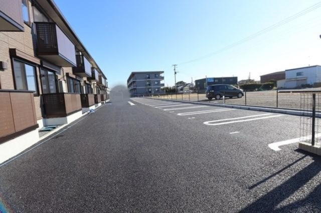 コージーコート・エーデルの駐車場|駐車場