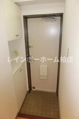 特典：仲介手数料が50％OFFです‼の玄関|シューズボックスがあります