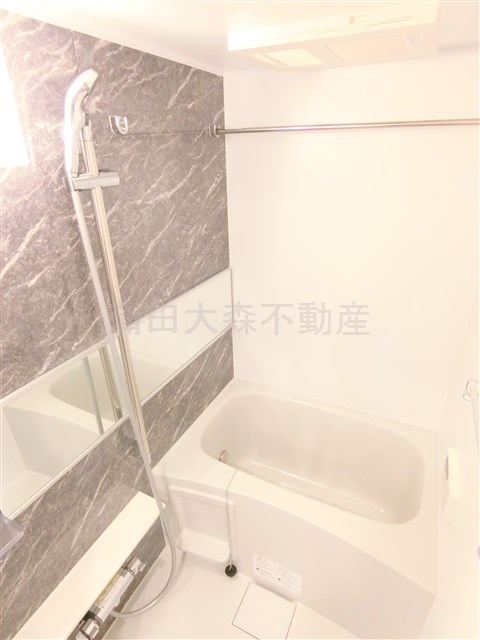 HILLTOP南蒲田(ヒルトップミナミカマタ)の浴室|追焚と浴室乾燥機付きのバスルーム