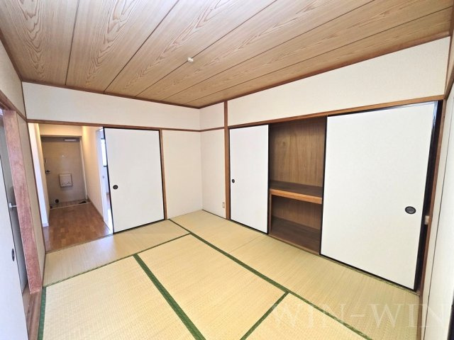 岩月ビルディングの寝室