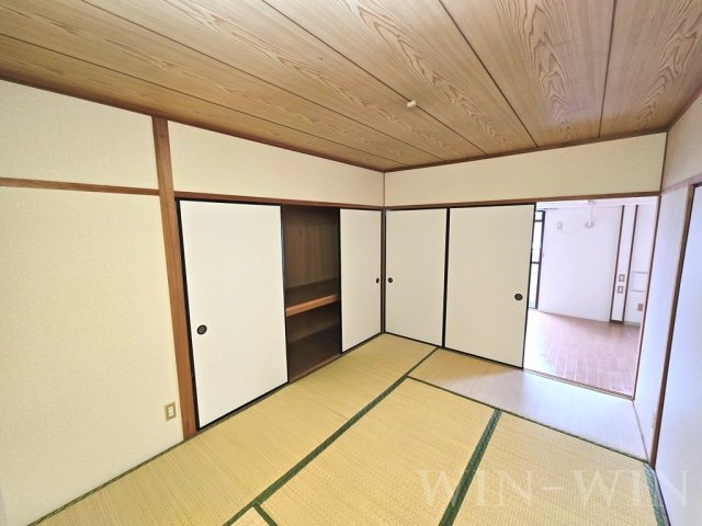 岩月ビルディングの寝室