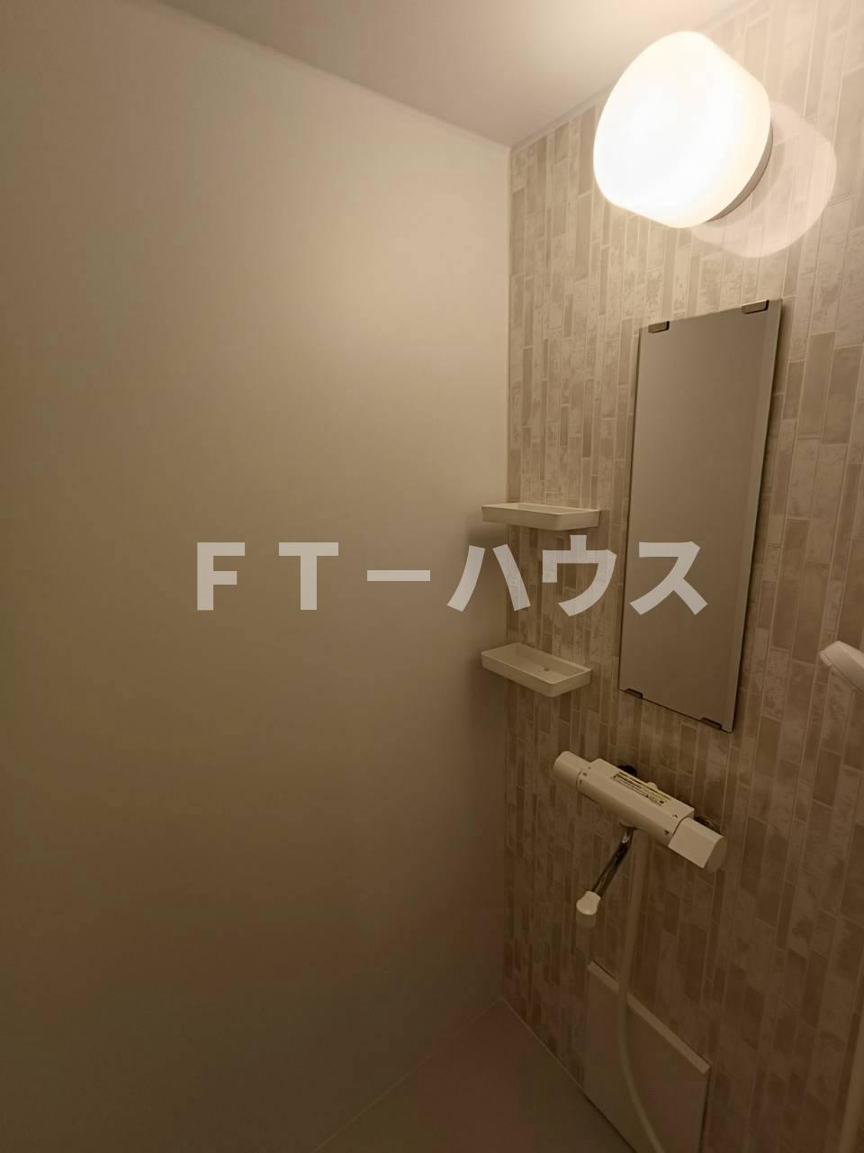 ロイヤルパームのシャワールーム