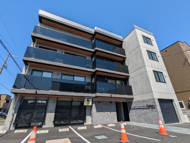 札幌市西区八軒三条西２丁目の賃貸マンション