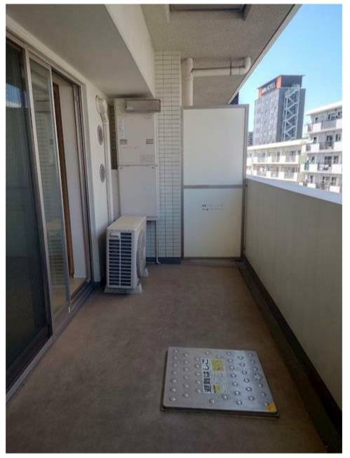 イニシア上野稲荷町のバルコニー