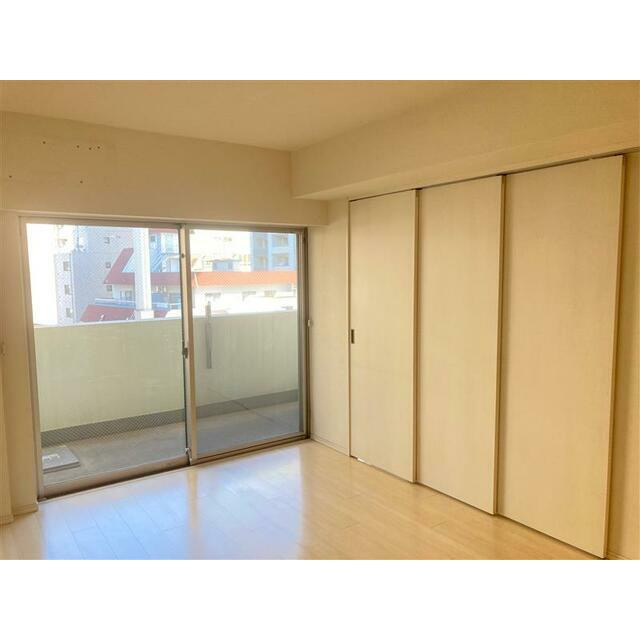 イニシア上野稲荷町の居間・リビング