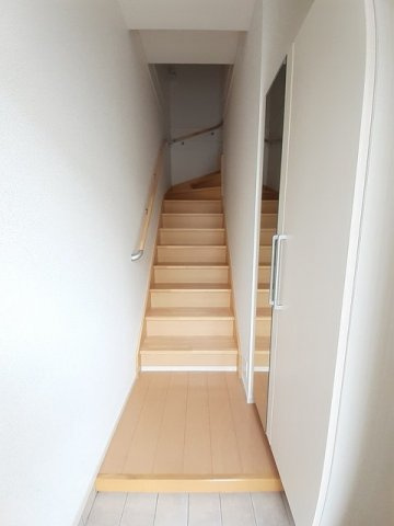 レジディアＮの玄関