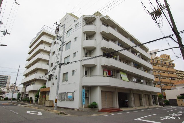 昌和十三マンション　仲介手数料無料の外観