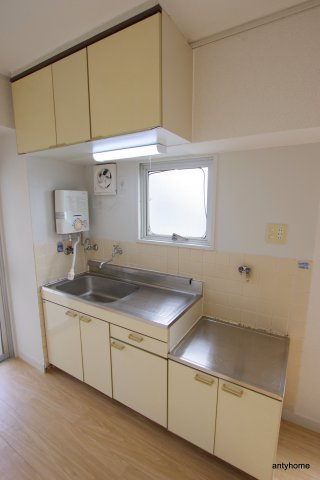 昌和十三マンション　仲介手数料無料のキッチン