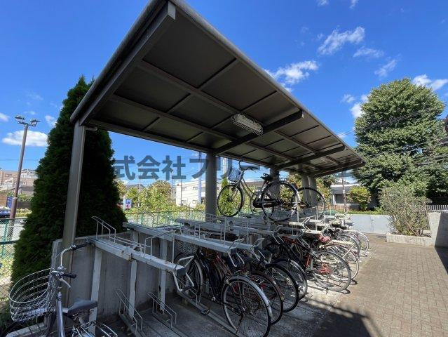 武蔵野市境１丁目の賃貸マンションの駐車場
