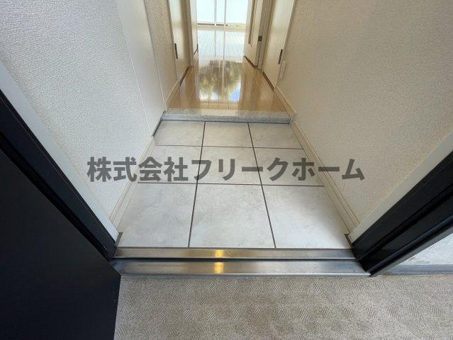 武蔵野市境１丁目の賃貸マンションの玄関