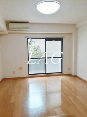 【居間・リビング】 | プレステージ大門 | 洋室のお部屋です。