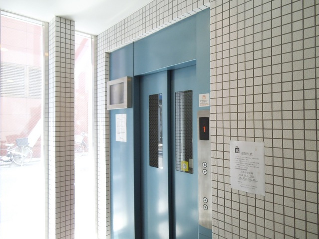 リーフコンフォート赤羽のその他共用部分|エレベータ完備！