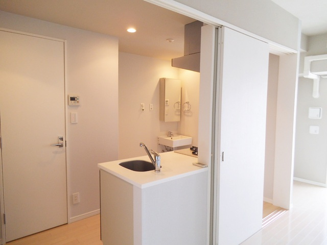 リーフコンフォート赤羽のキッチン|お部屋から見たキッチンです☆