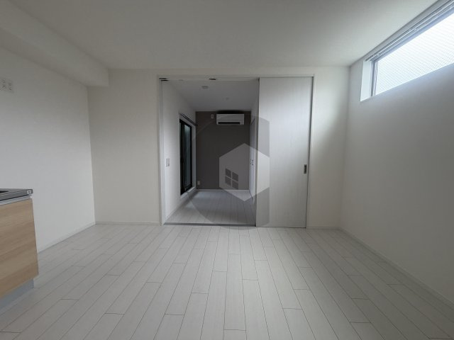 D porta refinardの内装