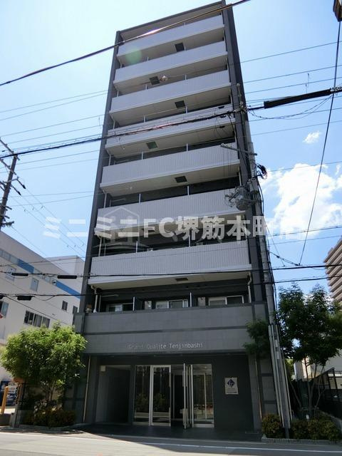 グランカリテ天神橋の外観