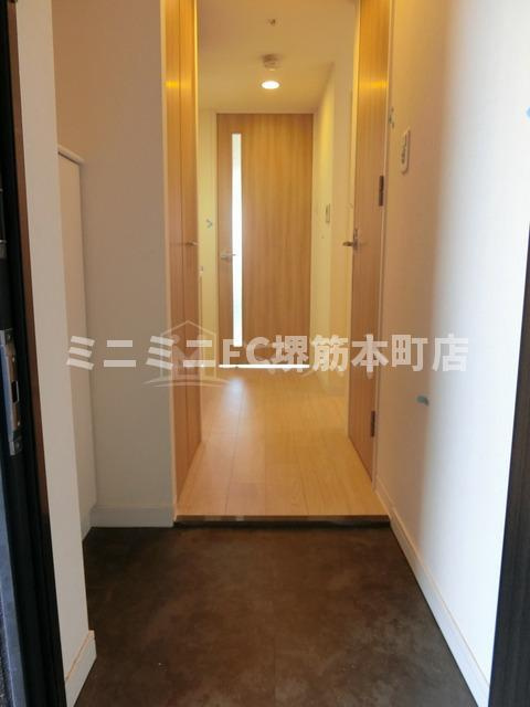 グランカリテ天神橋の玄関