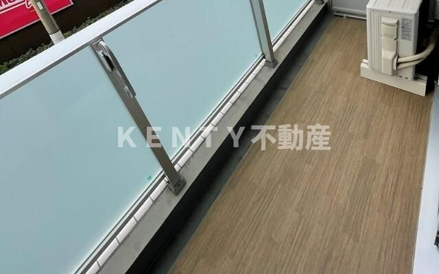 【バルコニー】 | ディアレイシャス東京サウスパレス | 暖かな日差しのふりそそぐバルコニー