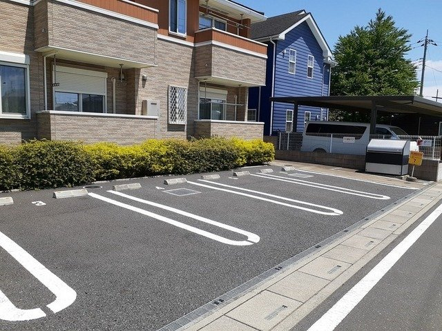 スカイヒルフィオーレの駐車場