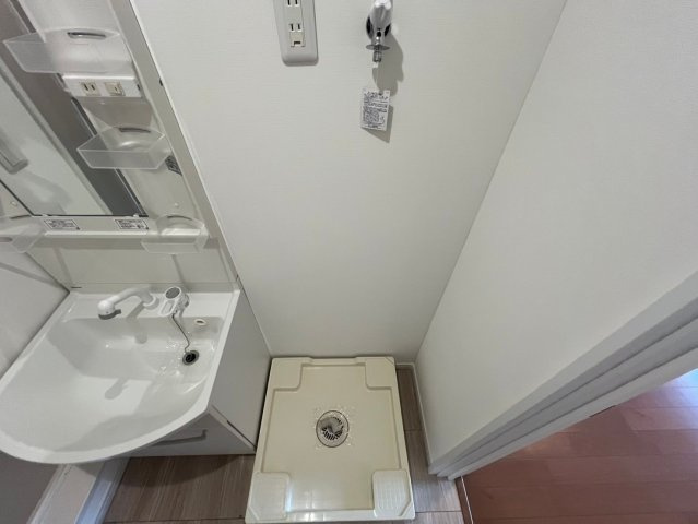 ルーブル柏若葉町の洗面所|※写真は同施工会社の参考写真です。現況優先。
