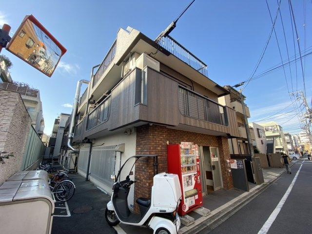 ベルクレール新宿の外観