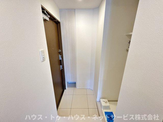 S-RESIDENCE松戸Cosmeaの玄関