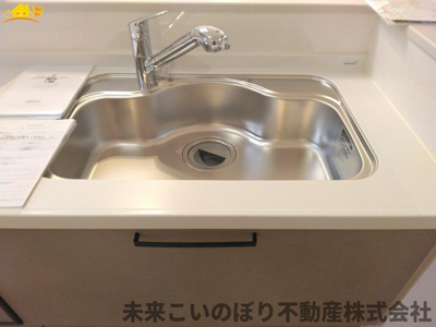【設備】 | KIS久喜市中妻2期 | ビルトイン浄水器付きです。大切な家族にはいい水を飲んでもらいたいですね。