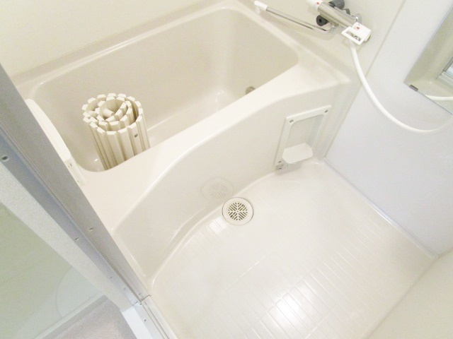 ｂ’ＣＡＳＡ　Ｔａｂａｔａの浴室|清潔感のあるバスルームです