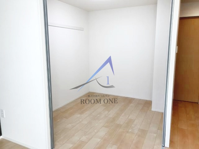 ラ・ベルメールの寝室|寝室です。