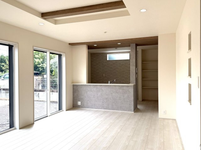 比企郡吉見町久保田　新築戸建の居間・リビング