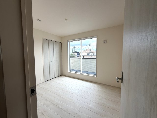 比企郡吉見町久保田　新築戸建の洋室