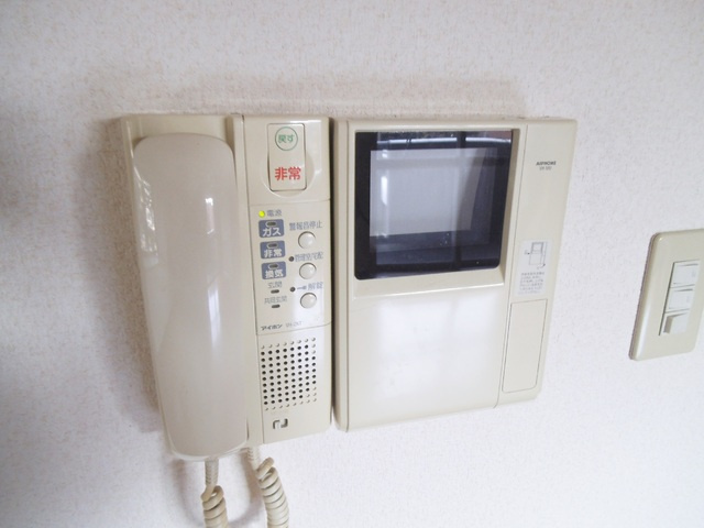 コンフォリア赤羽岩淵のセキュリティ|安心のモニター付きインターホン完備です！