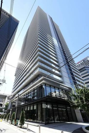 ブランズタワー御堂筋本町の外観