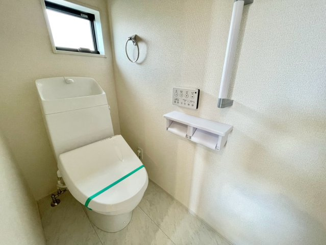東山4期新築戸建て(19-1)のトイレ