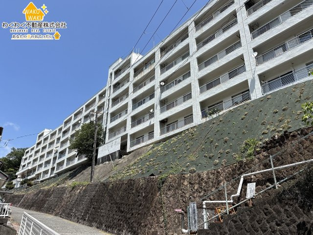 中古マンション  スプリングハイツ伊東の外観