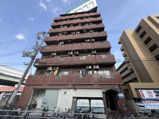 ルネッサンスロンシャンの外観