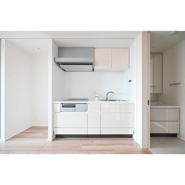 ＳＨＩＢＵＹＡ　ＣＡＳＴ．　ＡＰＡＲＴＭＥＮＴのキッチン