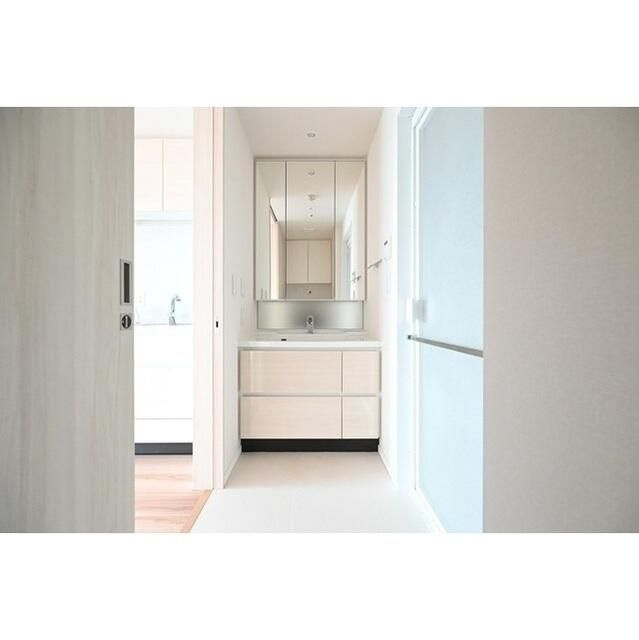ＳＨＩＢＵＹＡ　ＣＡＳＴ．　ＡＰＡＲＴＭＥＮＴの独立洗面台