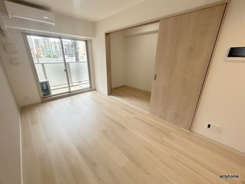ArtizA瓦屋町Ⅱ　仲介手数料無料の居間・リビング