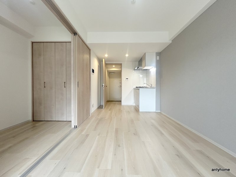 ArtizA瓦屋町Ⅱ　仲介手数料無料の居間・リビング