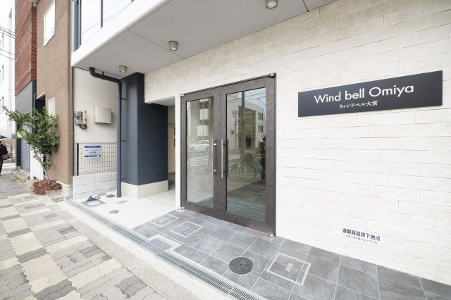 Wind Bell大宮のエントランス