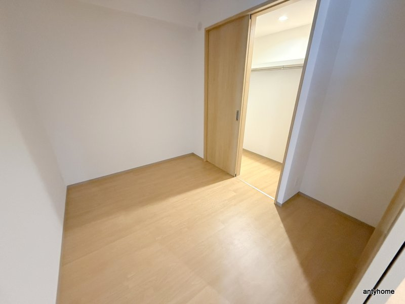 ArtizA瓦屋町Ⅱ　仲介手数料無料の洋室