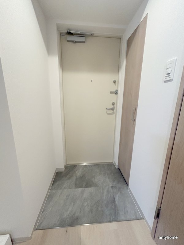 ArtizA瓦屋町Ⅱ　仲介手数料無料の玄関