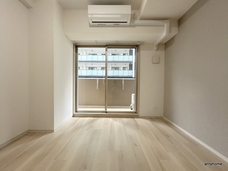 ArtizA瓦屋町Ⅱ　仲介手数料無料の居間・リビング
