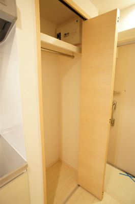 横浜市神奈川区三ツ沢中町の賃貸マンションの収納