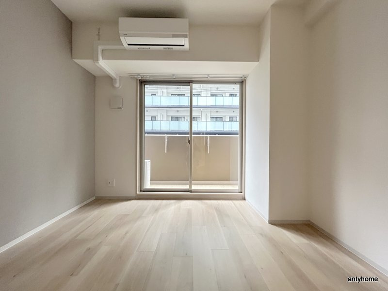 ArtizA瓦屋町Ⅱ　仲介手数料無料の居間・リビング