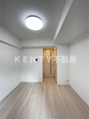 【居間・リビング】 | Ａｕｇｕｓｔａ Ｒｅｓｉｄｅｎｃｅ大森 | こちらの居間で趣味の時間をお楽しみください