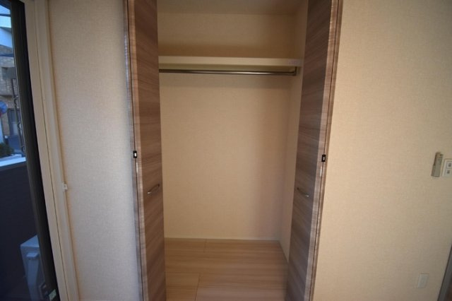 多摩市落合１丁目のアパートの収納