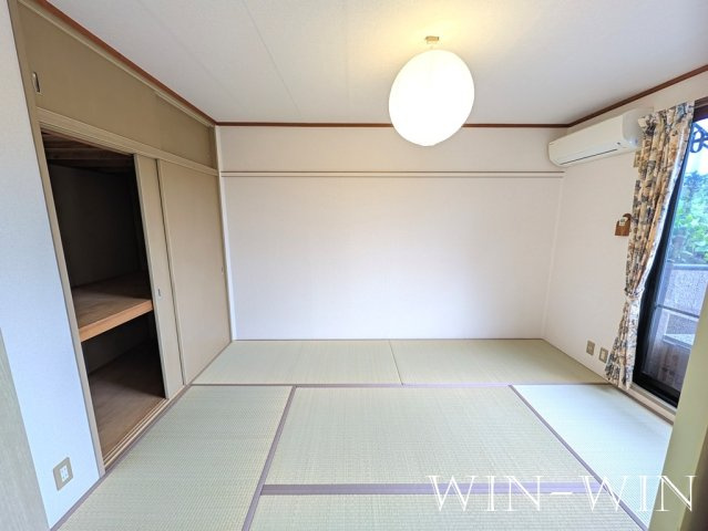 ユトリロ大岩 2の寝室