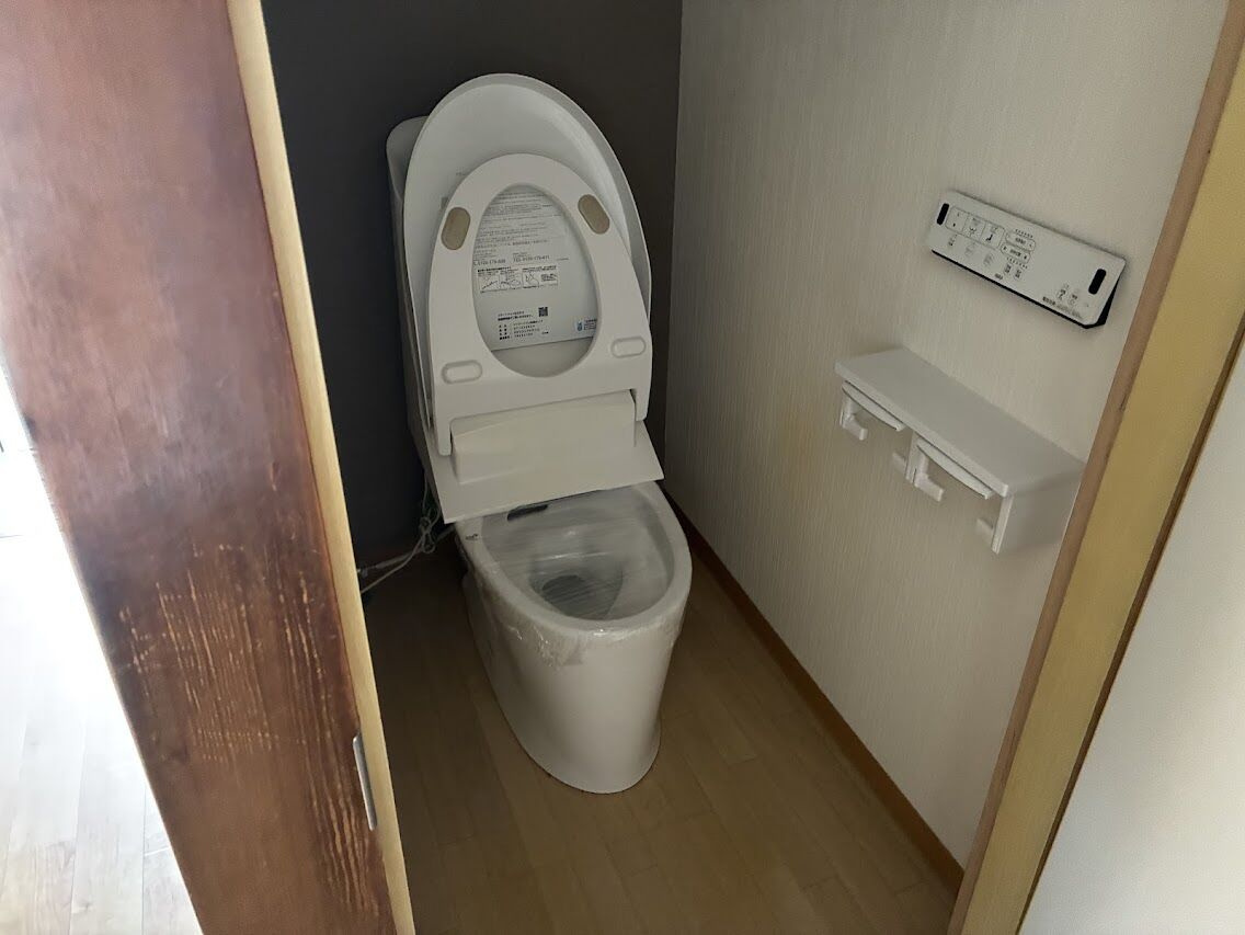加古川町河原　中古戸建のトイレ|クリーニング済みのシンプルで使いやすいトイレです