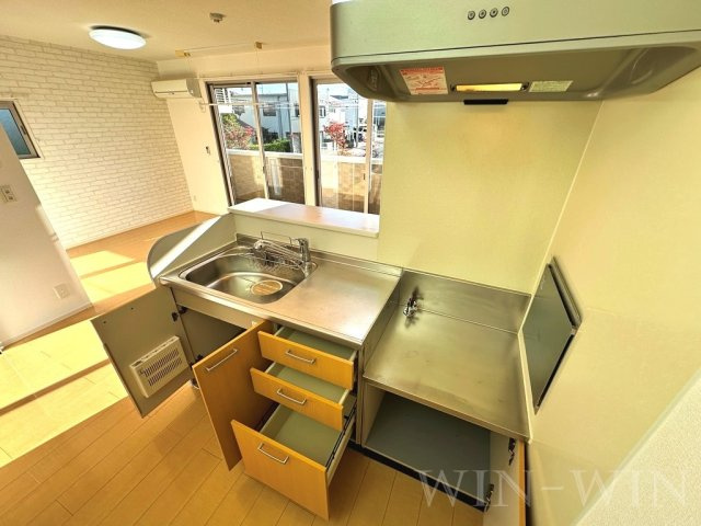 ラ・フルール A棟のキッチン